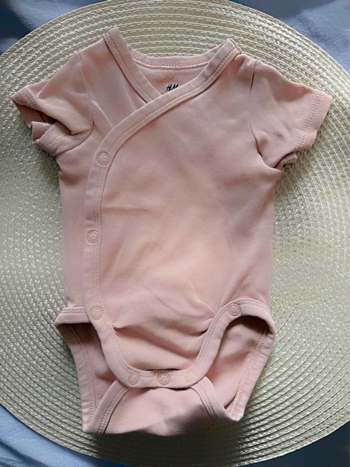 Lot de 2 bodies H&M naissance - 50cm - photo numéro 3