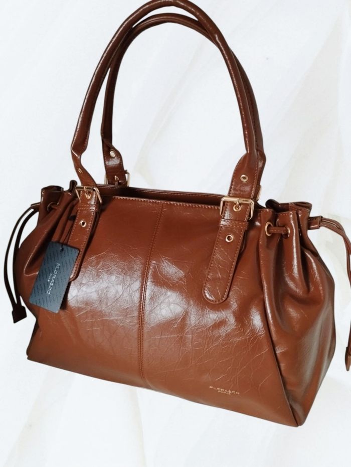 Grand sac cabas A4 camel craquelé Flora Co - photo numéro 2