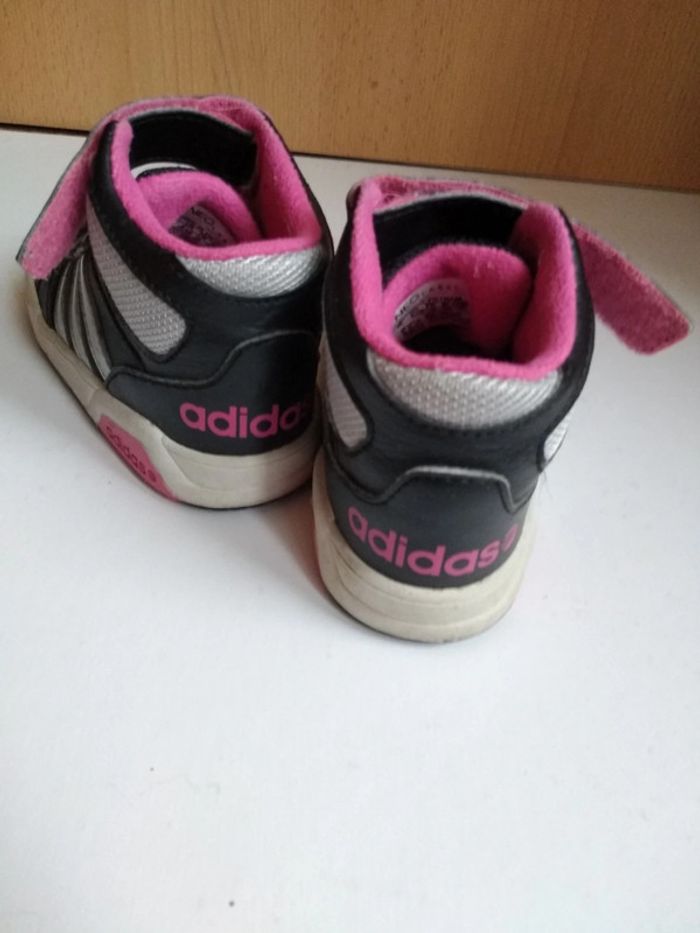 Basket montante adidas taille 22 - photo numéro 2