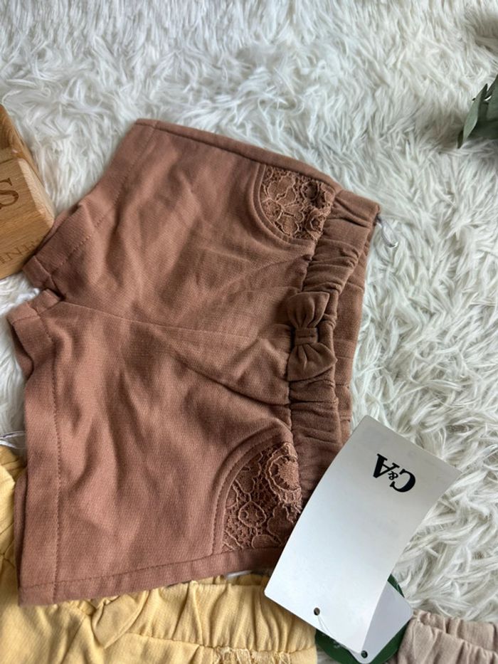 Lot de 3 shorts C&A taille 3-6 mois - photo numéro 3