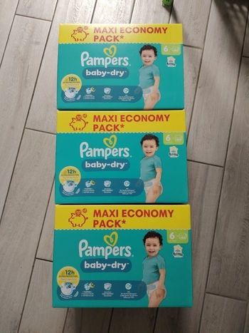 Couches Pampers baby dry taille 6