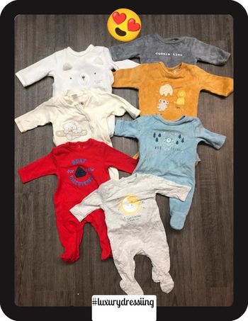 Lot de 7 pyjamas pour bébé taille 1mois 🧸