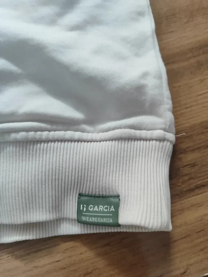 Pull Garcia Blanc Taille XS - Confort et style ! Prix mini ! - photo numéro 3