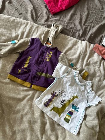 La compagnie des petits gilet et t-shirt 12m