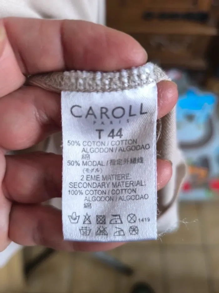 Joli haut beige clair avec broderies et perles - photo numéro 8