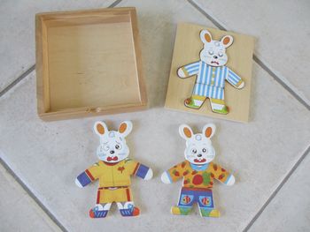 Puzzle lapin à habiller en bois 9 pièces