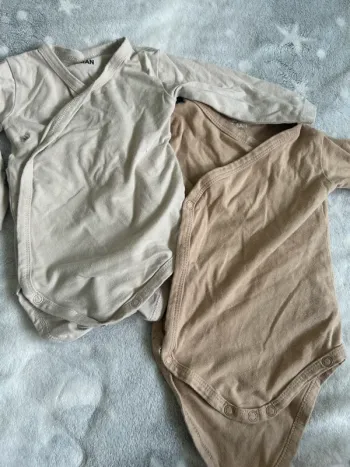 2 bodies croisés