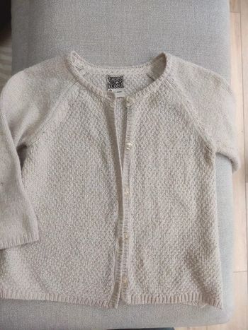 Gilet beige fil doré 9 mois