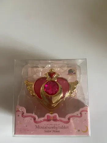 Sailor moon miniature
