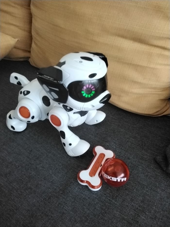 Chien robot Teksta - photo numéro 3