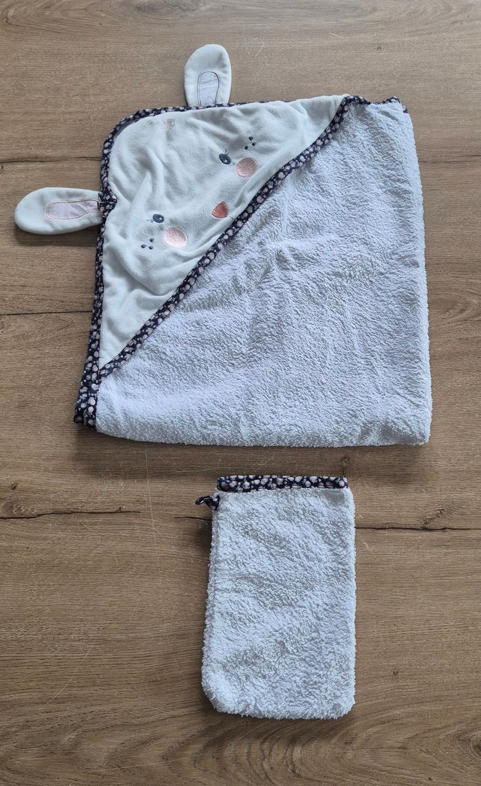 Cape de bain et gant de toilette Sauthon - photo numéro 1