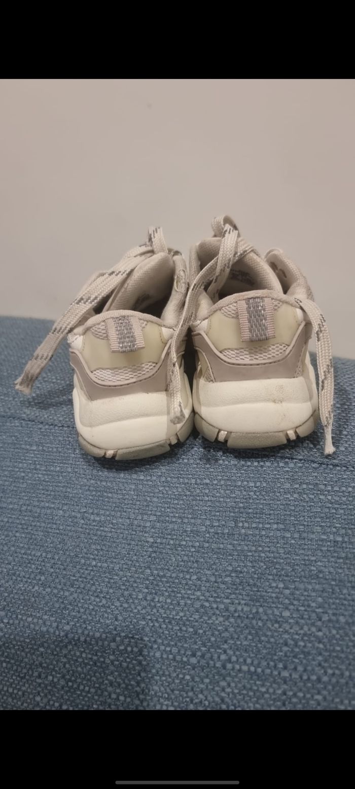 Basket à lacet zara enfant taille 24 - photo numéro 2