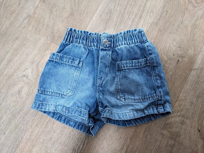 Short h&m 6-7 ans jean