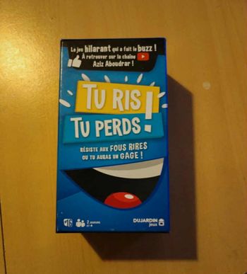 Jeu de société :Tu ris, tu perds!