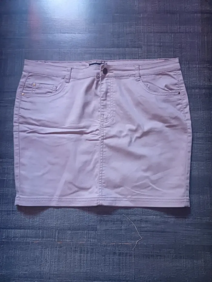 Mini jupe en jeans lilas taille 44