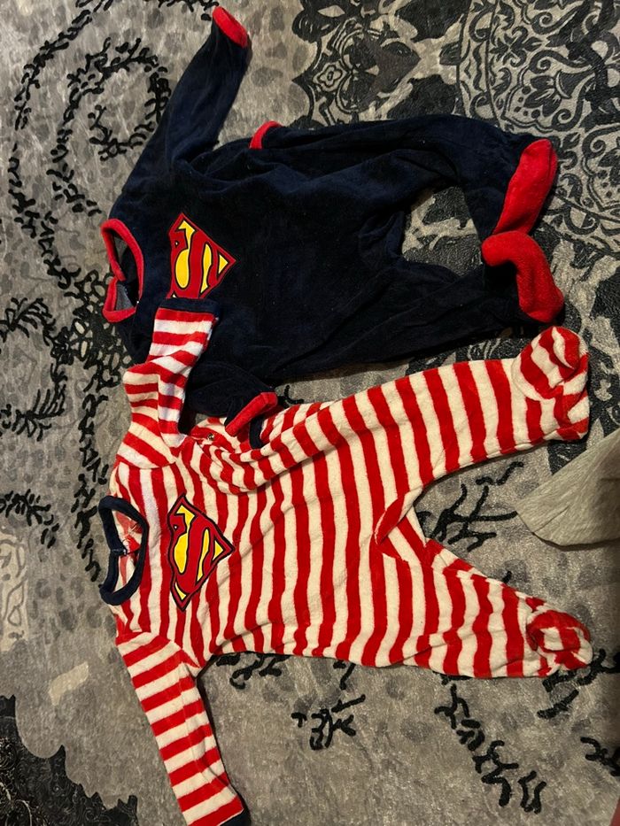 Lot 2 pyjamas
