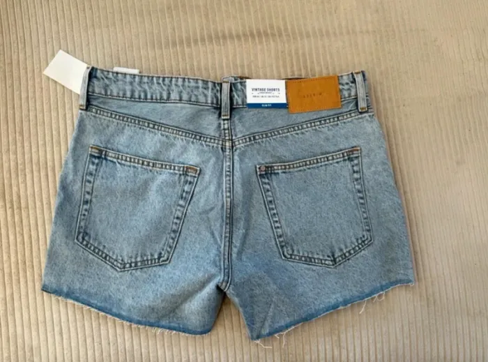 Short H&M neuf - photo numéro 2