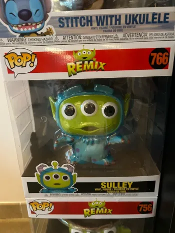 Funko pop Alien remix sulley 766