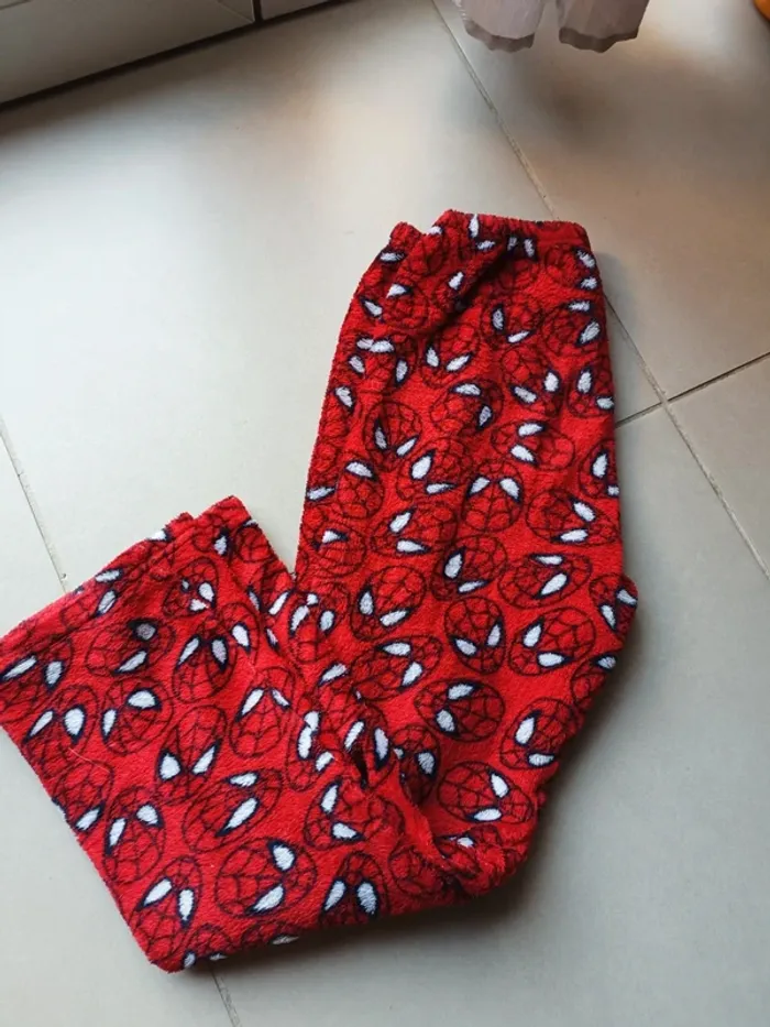 Pyjama polaire taille 9/10 ans - photo numéro 3
