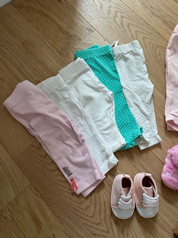 Lot 11 pantalons et 1 short 3 mois - photo numéro 2