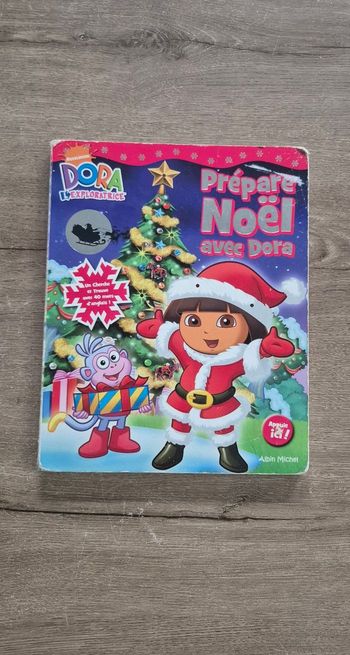 Cherche et Trouve Noël bilingue lumineux Dora