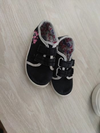 Chaussures toiles 26