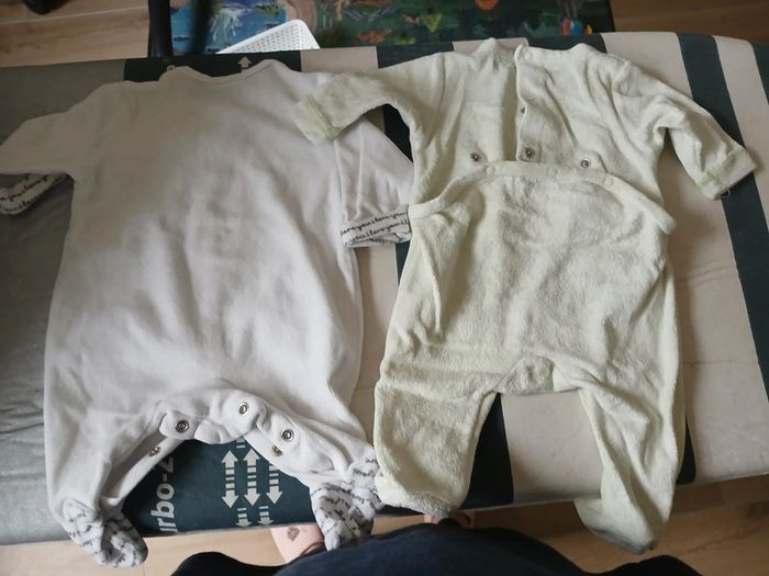 Lot 5 pyjamas 1 mois - photo numéro 5