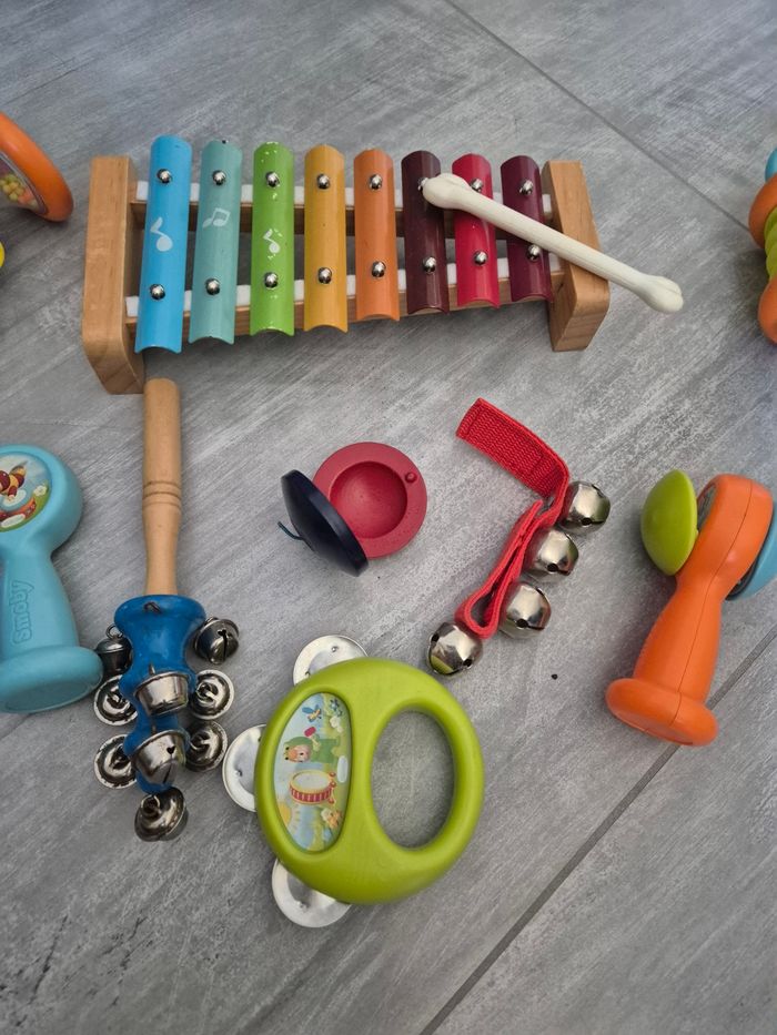 Lot d'instruments de musique en bois - photo numéro 2