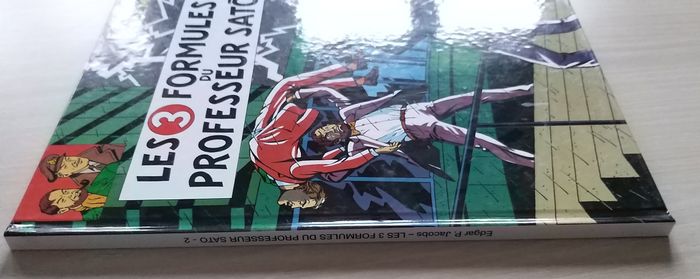 Bande dessinée " les 3 formules du professeur sato " - photo numéro 2