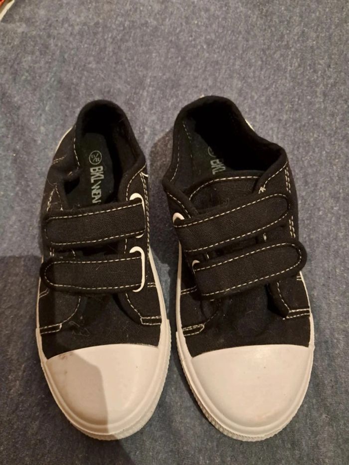 Chaussures toile scratch noire 32