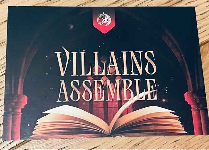 Exclusive limited edition Fairyloot Long Live Evil - photo numéro 3