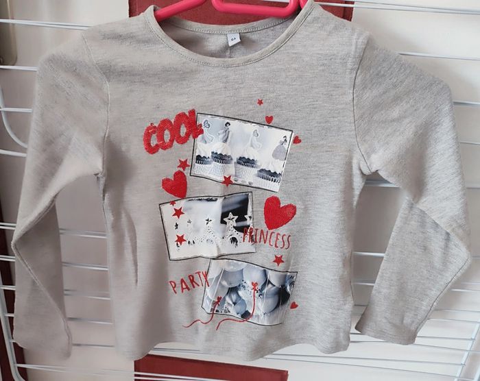T-shirt fille 6-7 ans