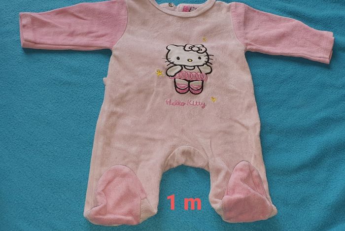 Lot pyjamas bébé