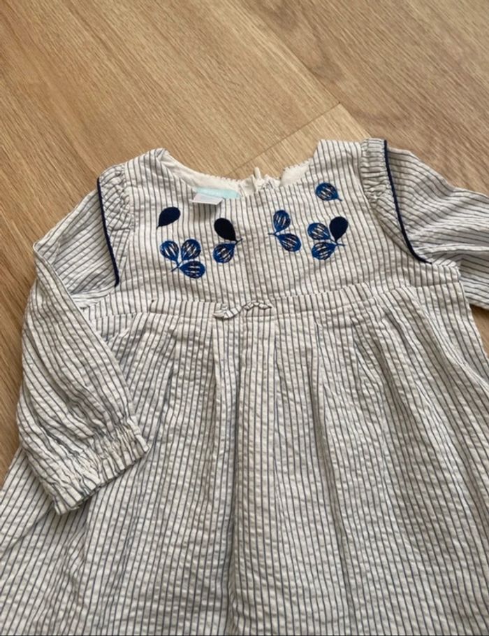 Robe 6 mois - photo numéro 2