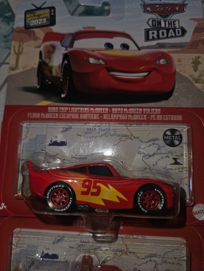 2 voitures cars Mattel neuves Disney Pixars neuves - photo numéro 3