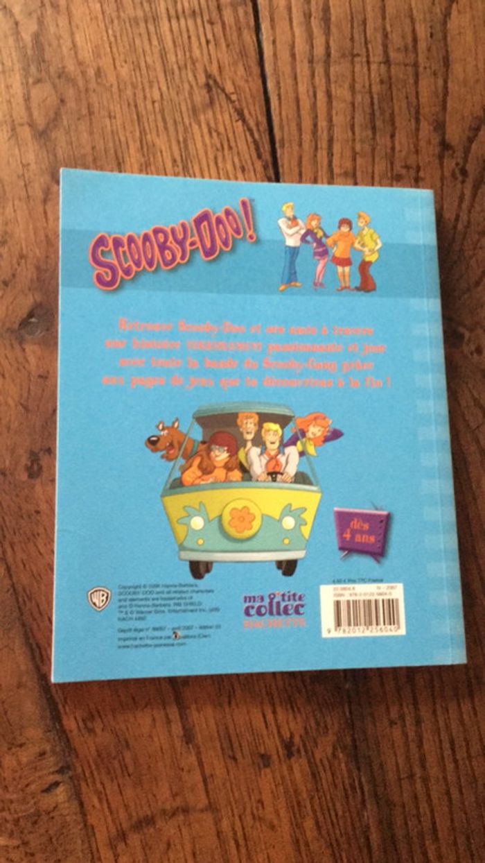 Livre scooby-doo n.6 panique au stade dès 4 ans - photo numéro 3