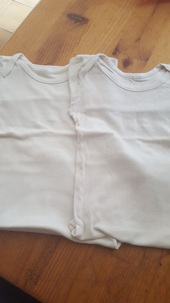 Lot de deux bodies manches longues