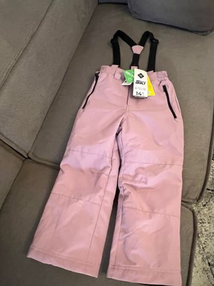 Pantalon de ski neuf avec étiquette taille 4ans 5 ans - photo numéro 3