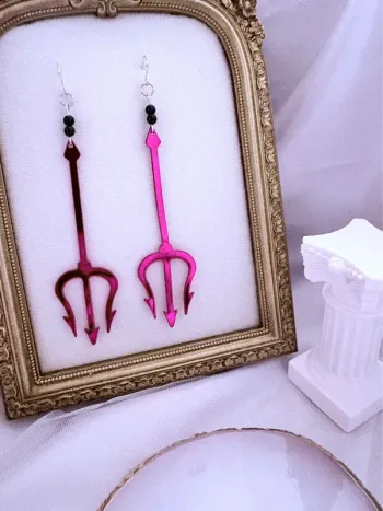 Boucles d’oreilles pendantes diable avec perle améthyste