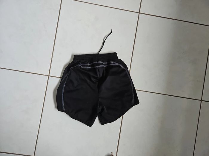 Short de sport duarig 10/12 ans u46 - photo numéro 4