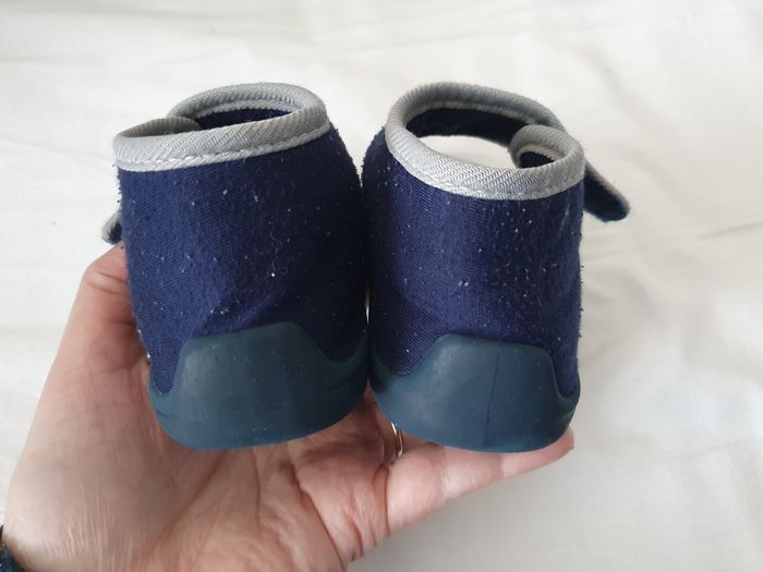 Chaussons Taille 24 - photo numéro 3