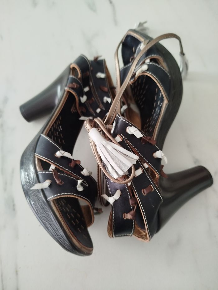Chaussure laura vita. Taille 37 - photo numéro 3
