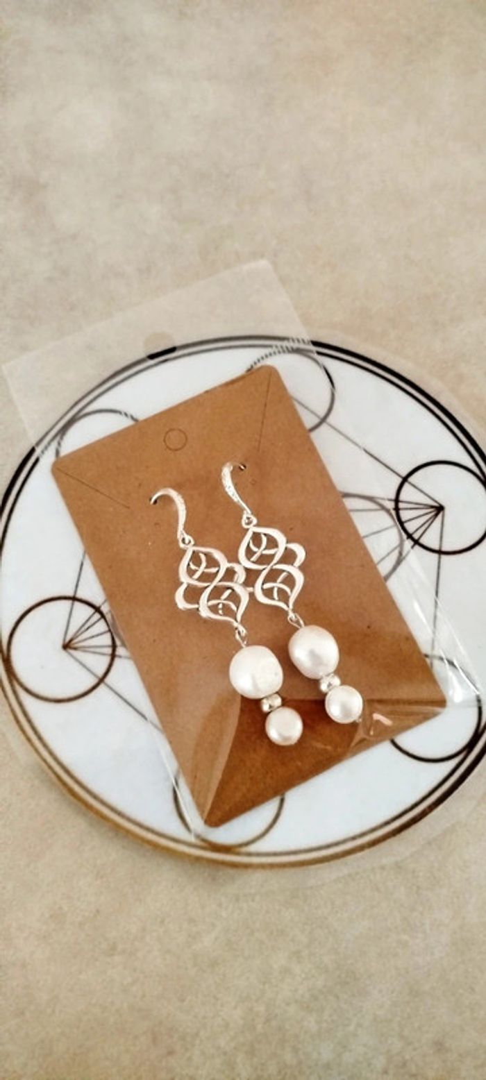 Élégance Pure – Boucles d’Oreilles en Argent et Perles de Culture AAA du Japon - photo numéro 4