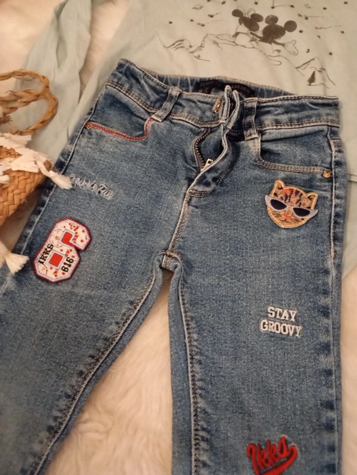Ensemble fille jean ikks + t-shirt gap Disney 6 ans - photo numéro 4