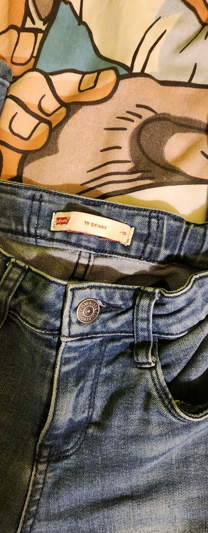 Jean's Levi's mixte 10 ans TBE - photo numéro 2