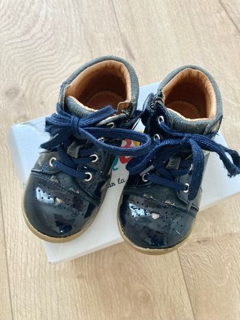 Chaussures fille T23
