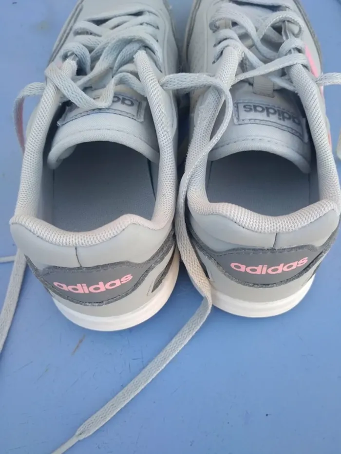 Basket Adidas Fille - photo numéro 4