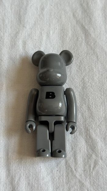 Bearbrick serie 48 basique