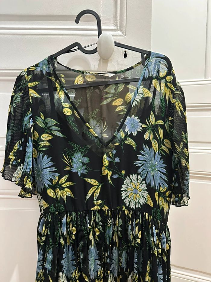 Robe fleurie Zara taille S - photo numéro 2