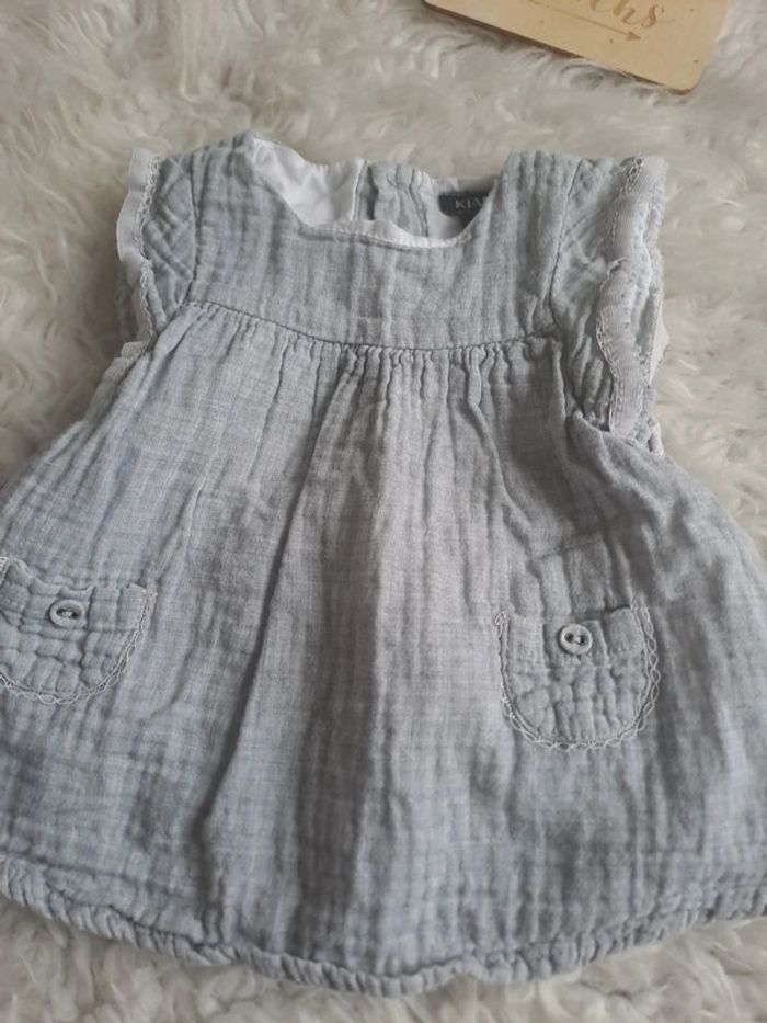 Robe légère kiabi 1mois - photo numéro 2